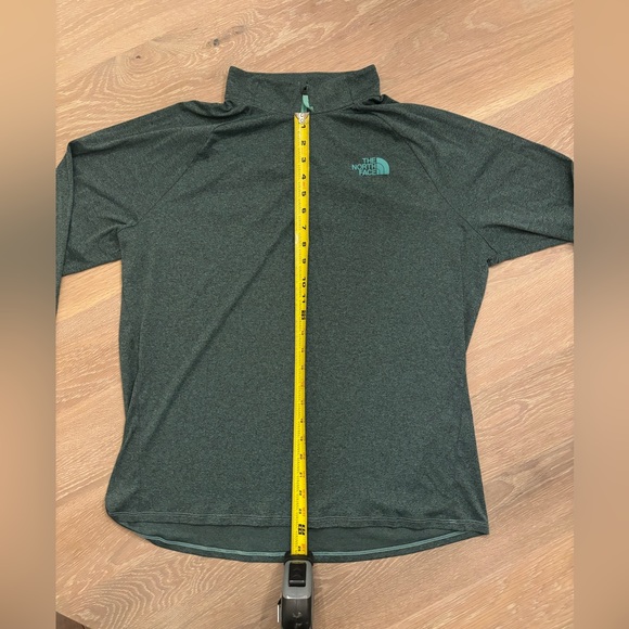 The North Face 1/4 zip size XL - Picture 5 of 5